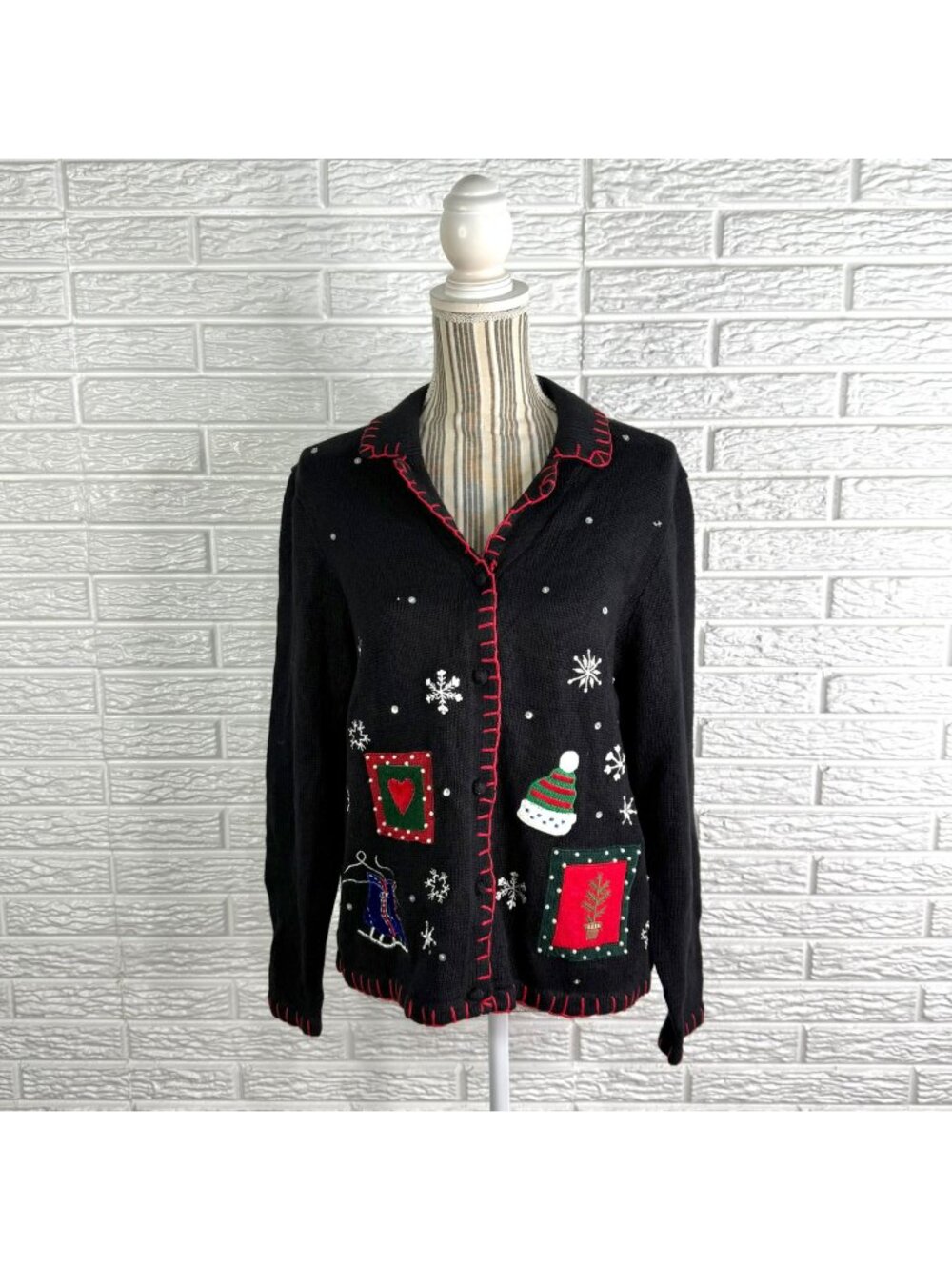Vintage Basic Editions Christmas Cardigan Sweater Black Embroidered Size Medium